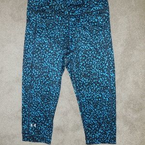 Womens small Under Armour Compression capris